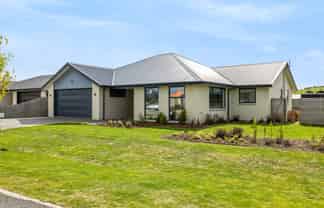 15 Johnson Avenue, Amberley