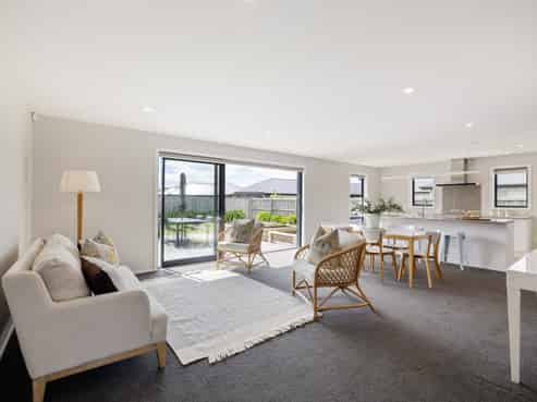 15 Johnson Avenue, Amberley