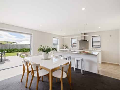 15 Johnson Avenue, Amberley