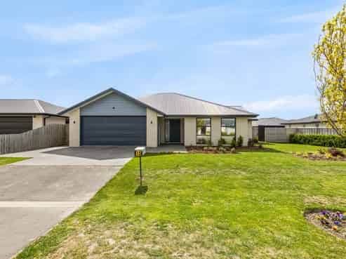 15 Johnson Avenue, Amberley