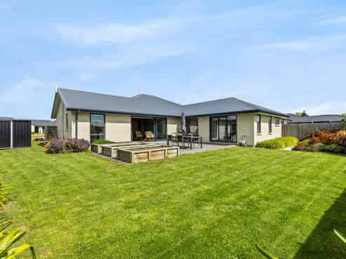 15 Johnson Avenue, Amberley