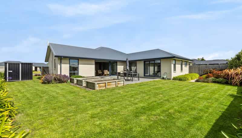 15 Johnson Avenue, Amberley