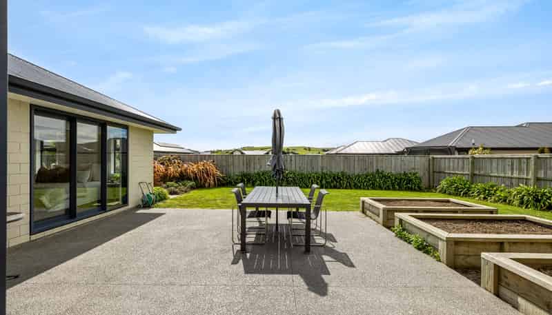 15 Johnson Avenue, Amberley