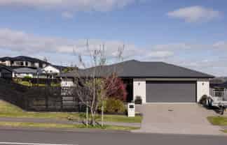 1 Anglers Way, Omokoroa