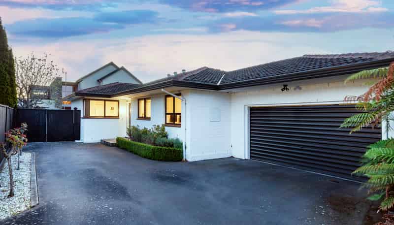 2/73 Winchester Street, Merivale
