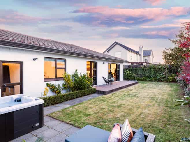 2/73 Winchester Street, Merivale