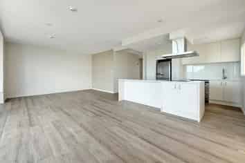 3A/18 King Edward Parade, Devonport