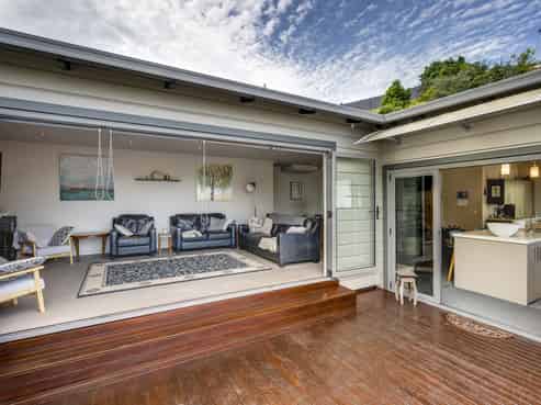 49 Chaucer Road, Bluff Hill
