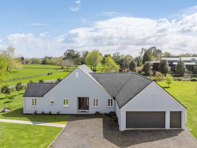 33  William Potter Lane, Karaka