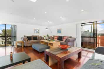 1/325 Mount Albert Road, Mount Roskill
