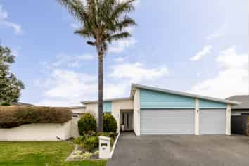 41 Tasman Drive, Poraiti