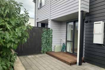 152 Squadron Drive, Hobsonville