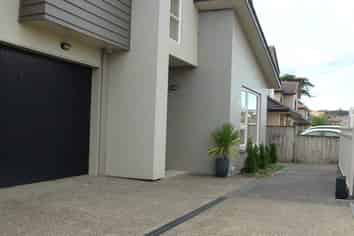 58 Salford Crescent, Flat Bush