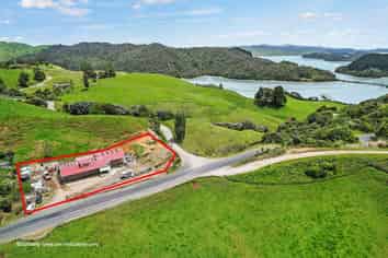 1633 Harbour Road, Oparau