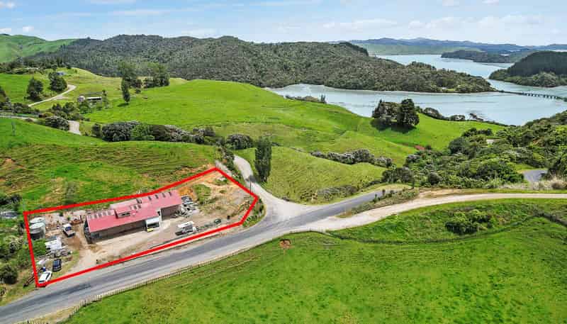 1633 Harbour Road, Oparau