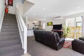 31 Popokatea Drive, Takanini