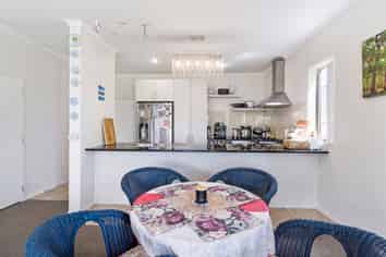 31 Popokatea Drive, Takanini