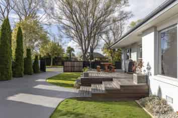 80 Lowry Avenue, Redwood