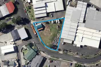 Flexible Yard Space – Up to 2,300m²