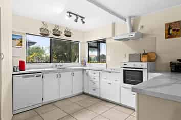 11A Cassino Crescent, Onekawa