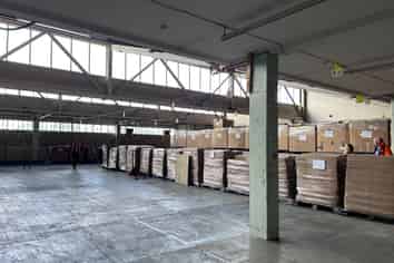 1,165m² Bulk-Stacking Warehouse