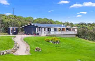 262 Lawrence Road, Mangawhai