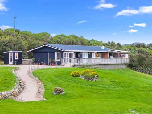 252 Lawrence Road, Mangawhai