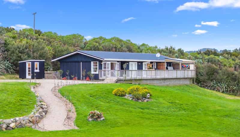 252 Lawrence Road, Mangawhai