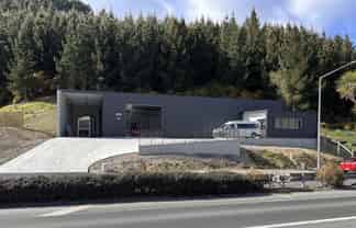 Warehouse - Brand New with Visibility