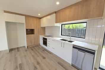 3/24 Shakespeare Road, Waltham