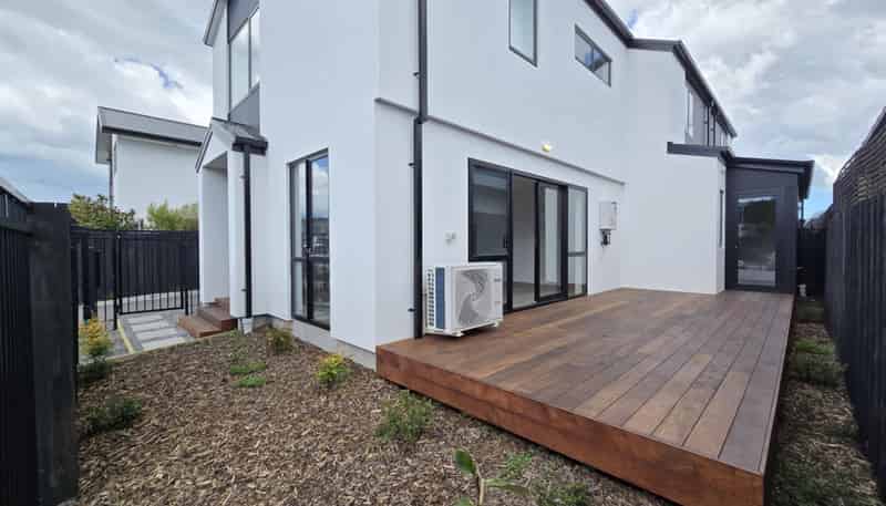1/24 Shakespeare Road, Waltham