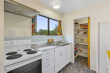 5 Norna Grove, Waikawa Beach