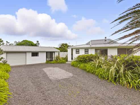 5 Norna Grove, Waikawa Beach