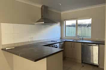 7 Gary John Lane, Frankton
