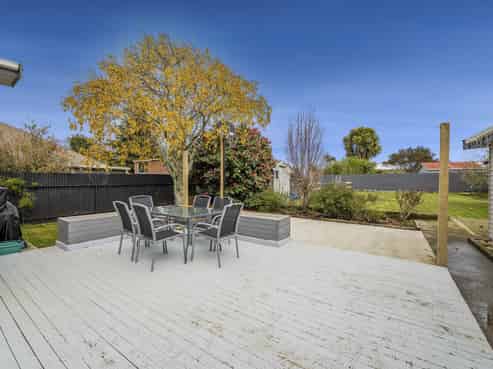 41 Swansea Road, Stratford