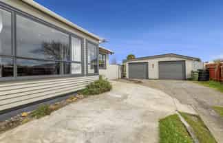 41 Swansea Road, Stratford