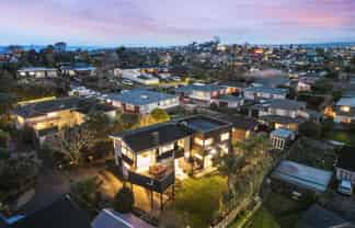 16 Landop Terrace, Howick