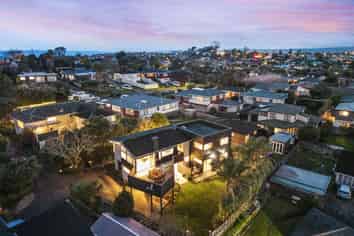 16 Landop Terrace, Howick