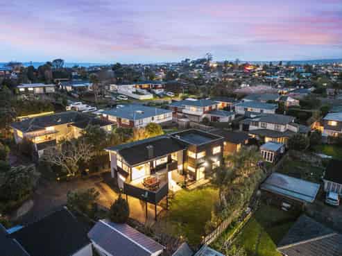 16 Landop Terrace, Howick