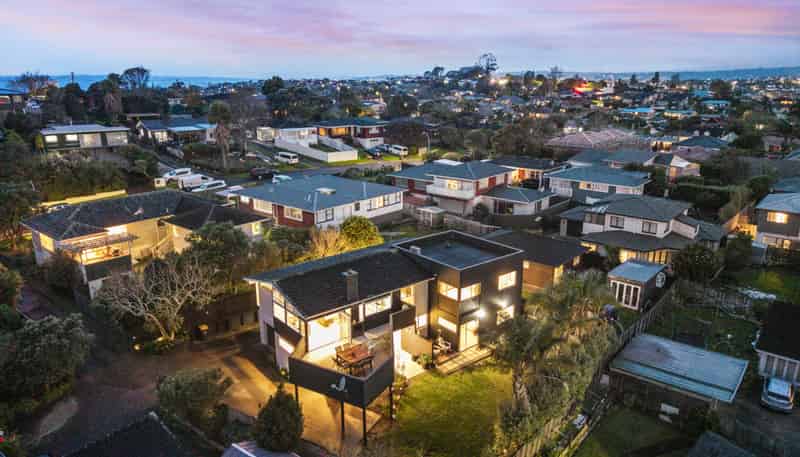 16 Landop Terrace, Howick