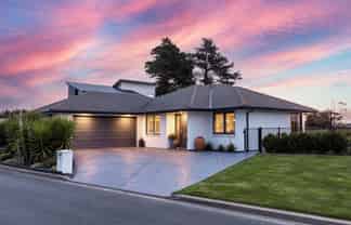 16 Fishermans Rest, Waimairi Beach