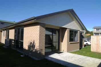 1 Toru St, Waikanae Beach