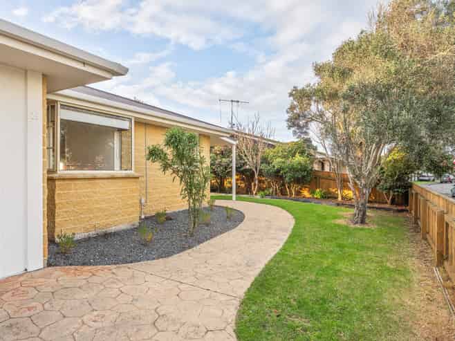 79 Norfolk Crescent, Otaki