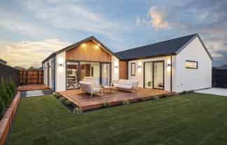 8 Bamberger Way, Rangiora