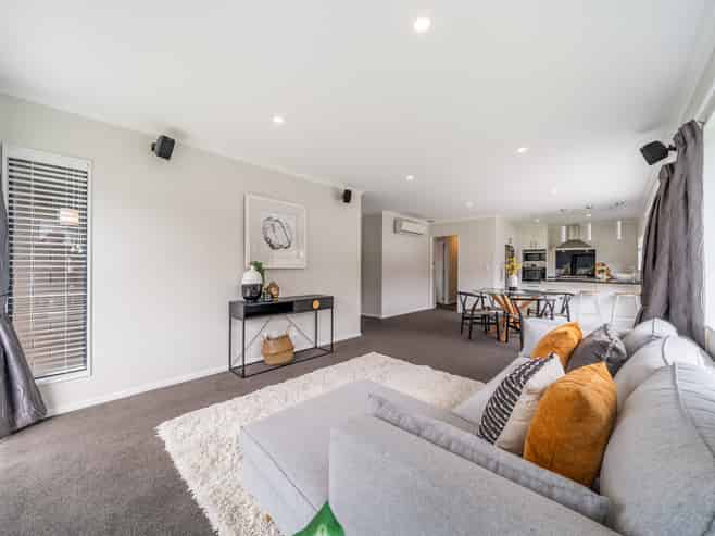 107 Riverstone Drive, Riverstone Terraces
