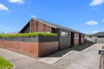 35 Bradwell Crescent, Halswell