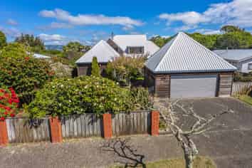 35 Oriwa Crescent, Otaki