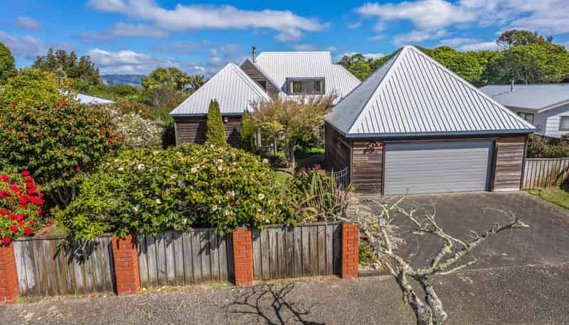 35 Oriwa Crescent, Otaki