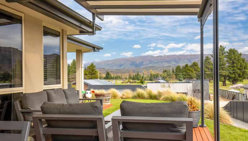 15 Houlahan Street, Clyde