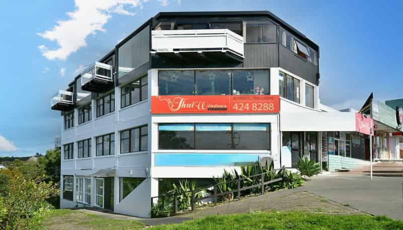 747B Whangaparaoa Road, Stanmore Bay